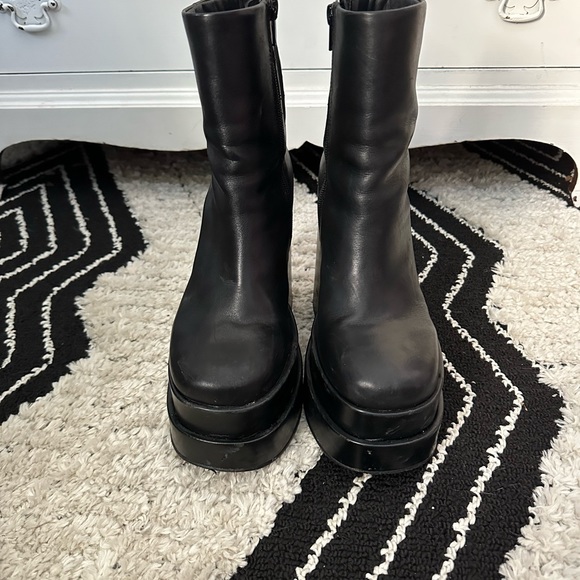 Steve Madden Cobra boots - Picture 2 of 7